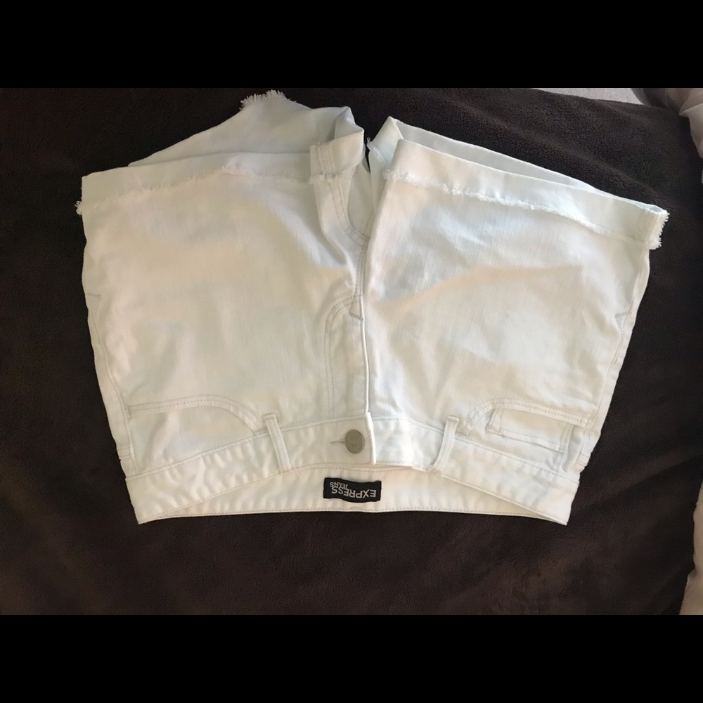 Express Shorts